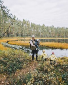 Syksyinen retkipäivä perheen kanssa Iso-Melkuttimen maastoissa Lopella